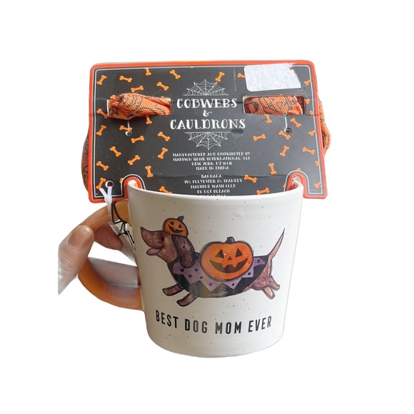 Dog Mom Mug & Bandana Weiner Dog Pumpkin Dachsund Gift Set - Picture 4 of 5